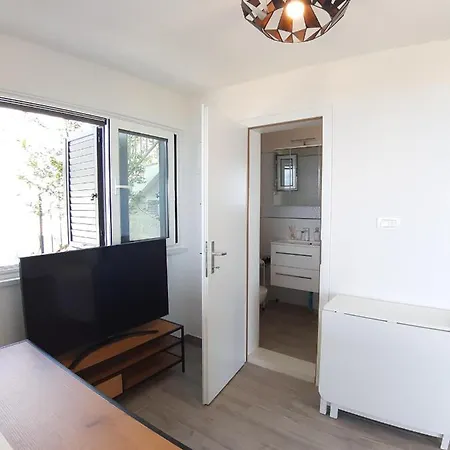 Villa Olive Stone House *