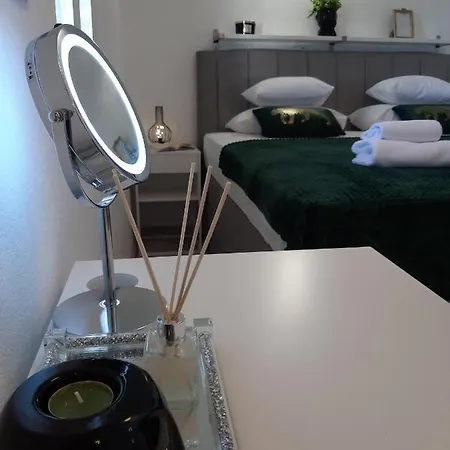 Villa Olive Stone House *