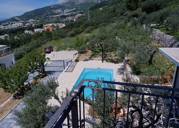 Βίλα Olive Stone House