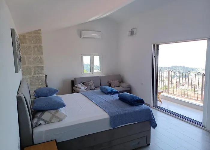 Olive Stone House Μακάρσκα